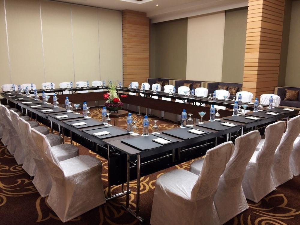 Ramee Rose Hotel Manama Exterior foto